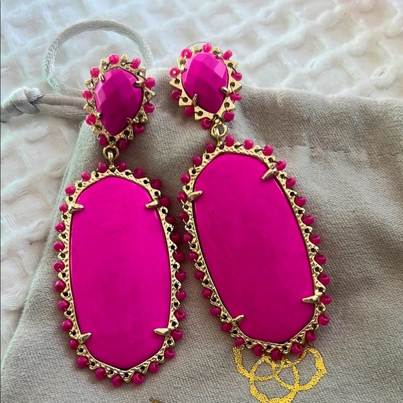 💞Kendra Scott Parsons Earrings Magenta Pink💞💗💗 - Picture 1 of 6